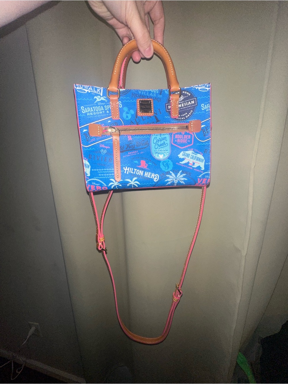 Dooney & Bourke 2022 Disney Vacation Club DVC Crossbody